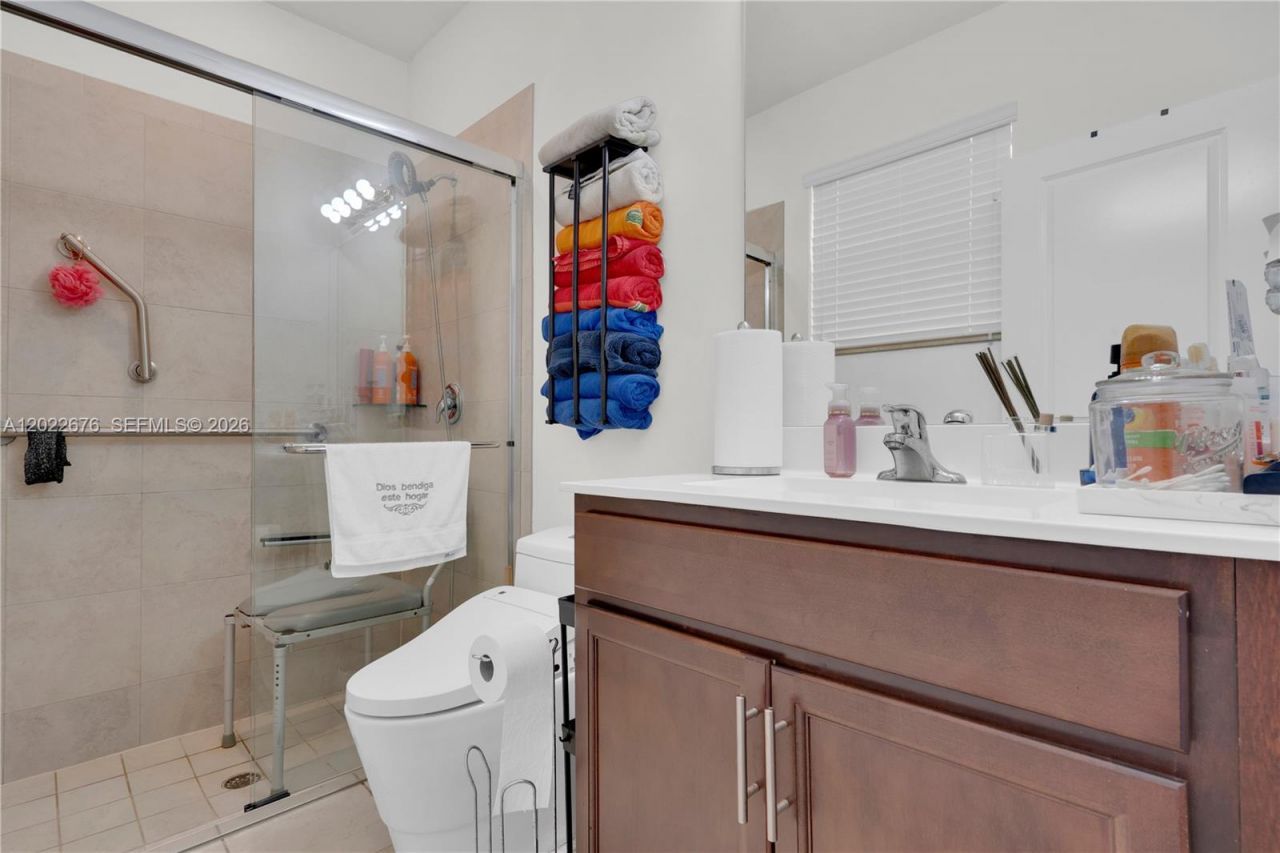 2484 SE 1st St , Homestead, FL 33033 Photo