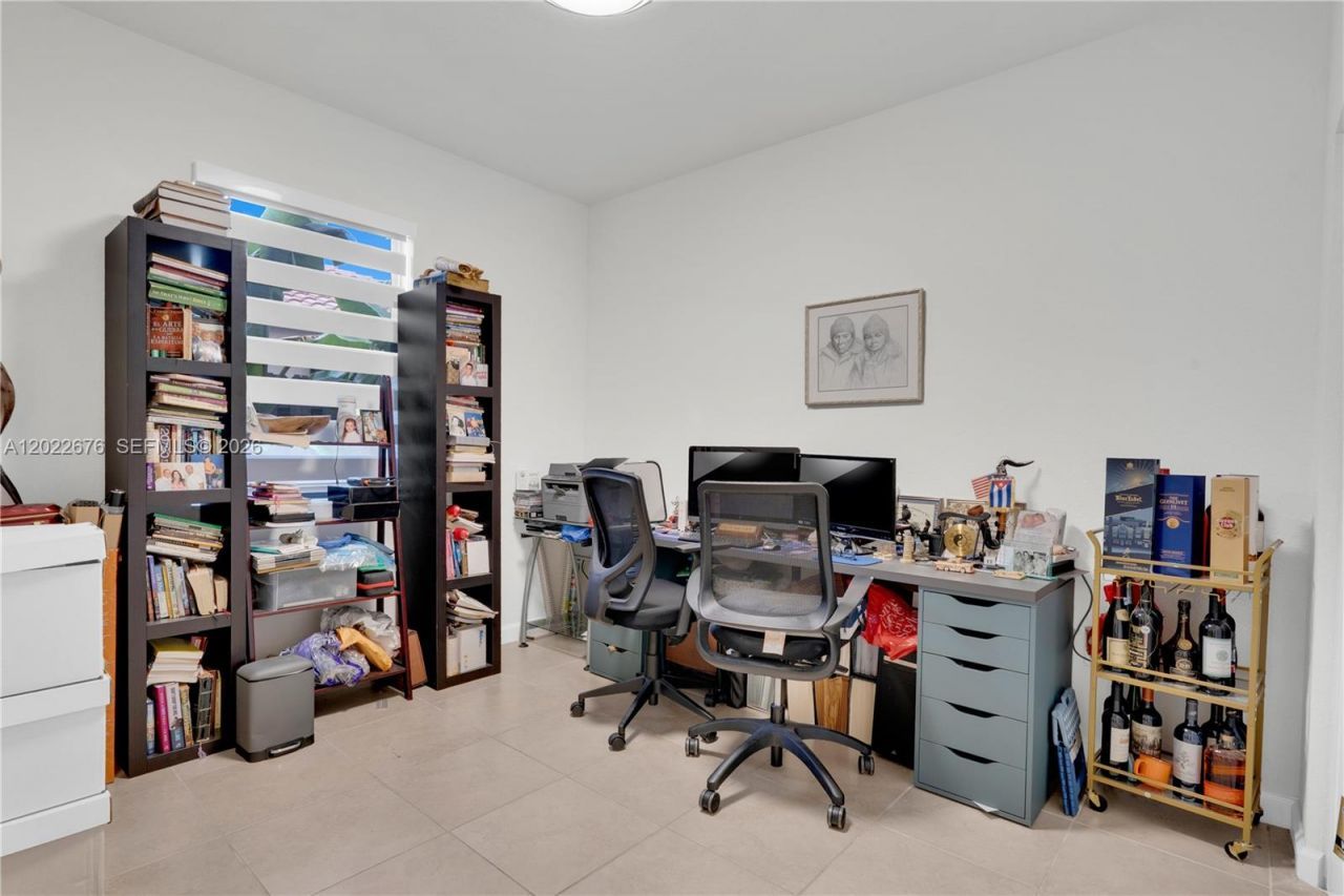 2484 SE 1st St , Homestead, FL 33033 Photo