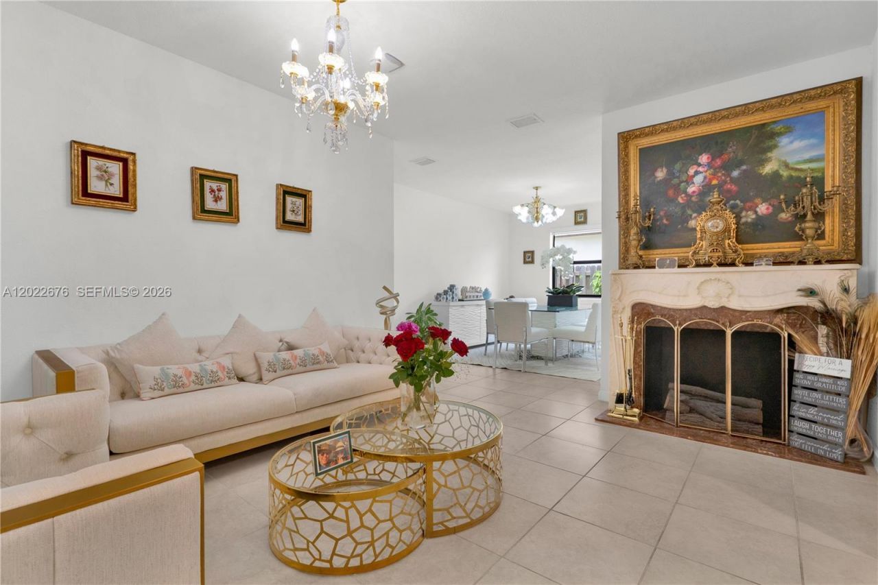 2484 SE 1st St , Homestead, FL 33033 Photo