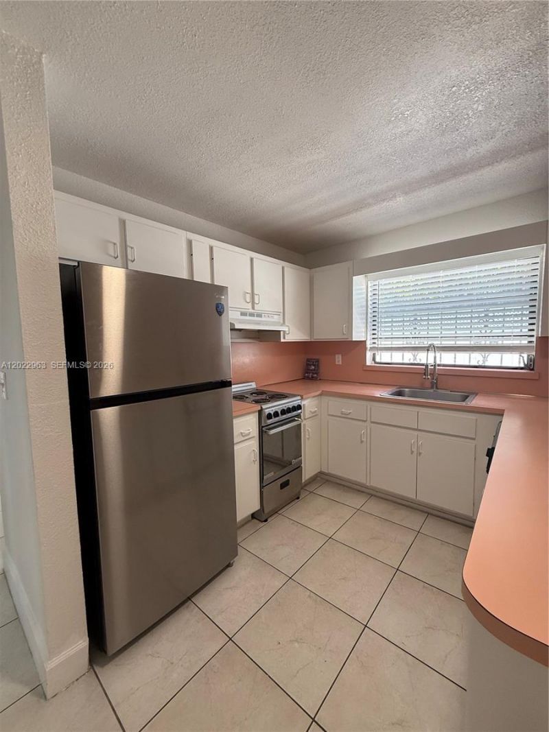 1046 NW 33rd Ave , Unit Back, Miami, FL 33125 Photo