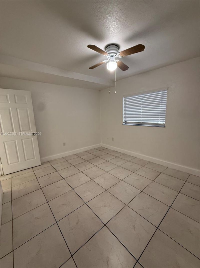 1046 NW 33rd Ave , Unit Back, Miami, FL 33125 Photo