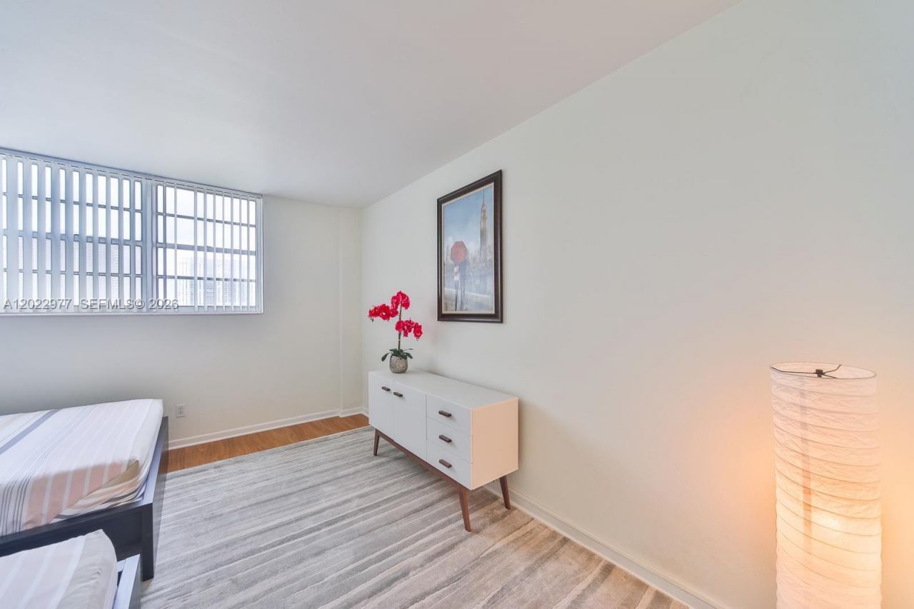 19370 Collins Ave , Unit 622, Sunny Isles Beach, FL 33160 Photo