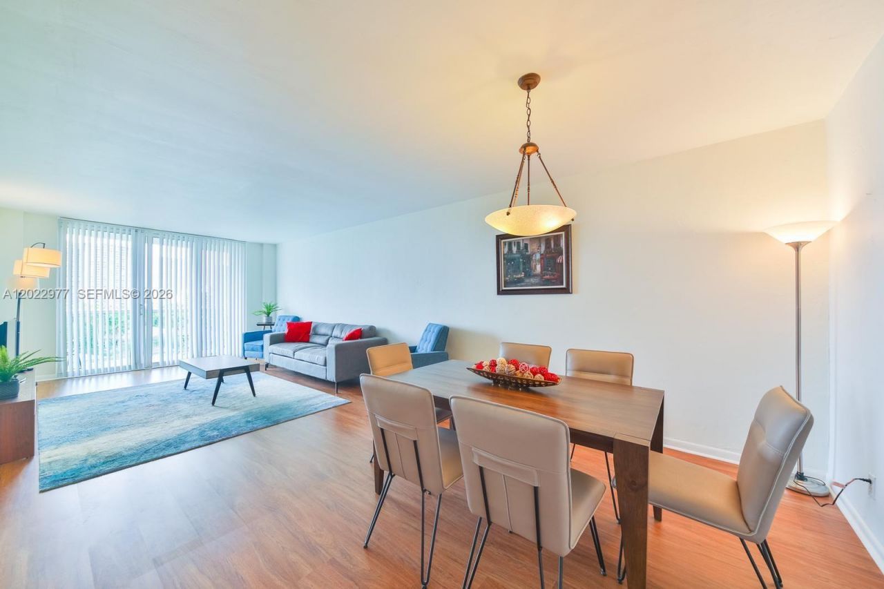 19370 Collins Ave , Unit 622, Sunny Isles Beach, FL 33160 Photo
