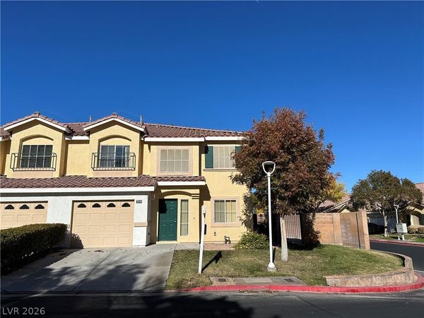 6404 Sierra Diablo Avenue , Las Vegas, NV 89130