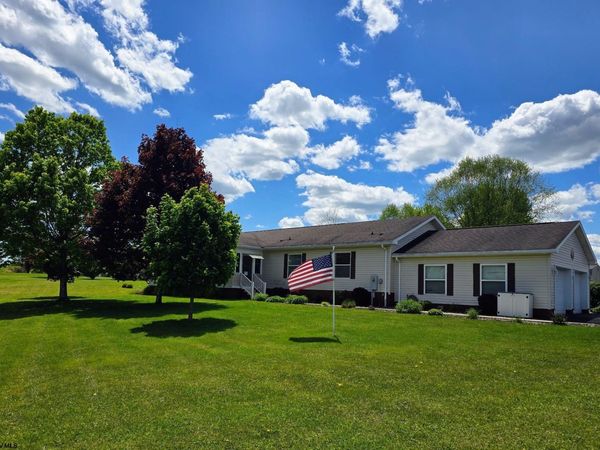 431 Pine Circle, Reedsville, WV 26547