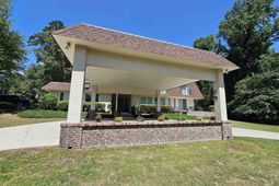 1134 Blakely Court photo 4