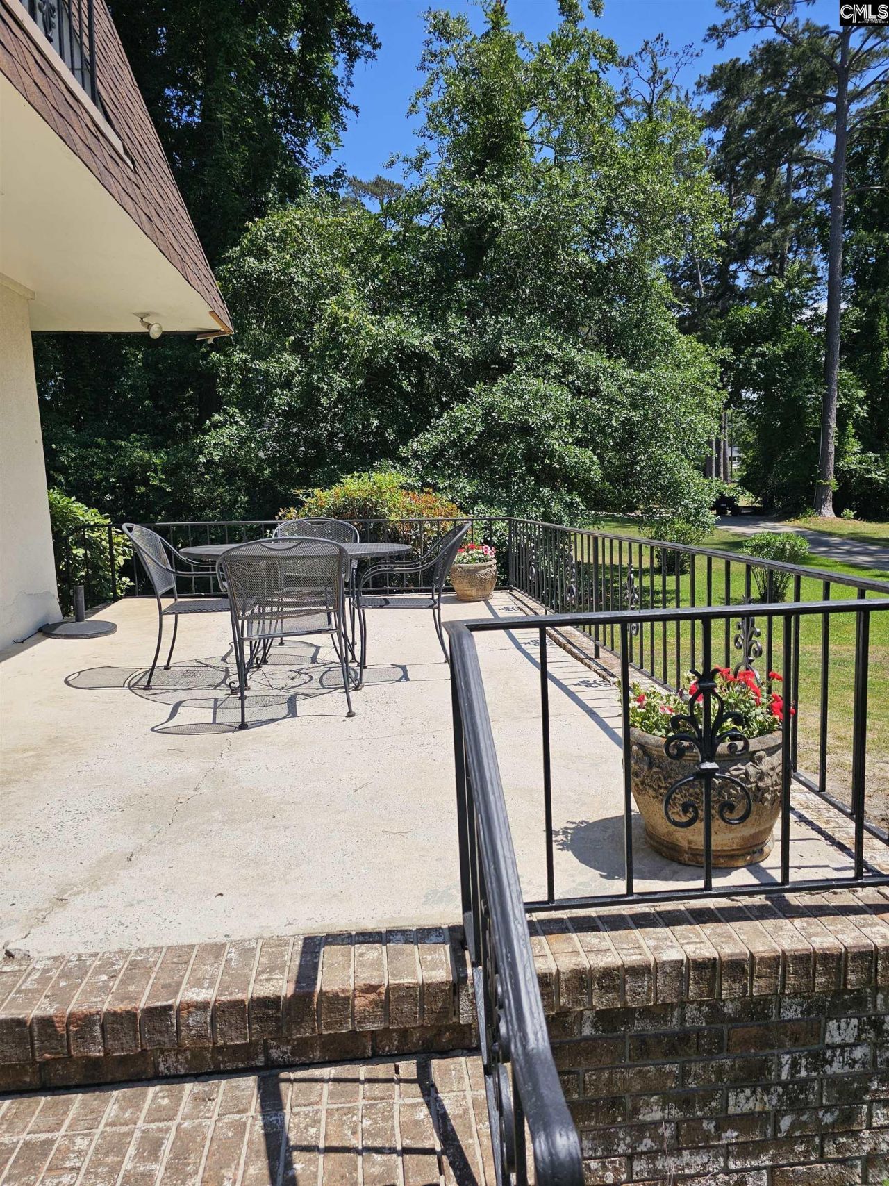 1134 Blakely Court Photo 9