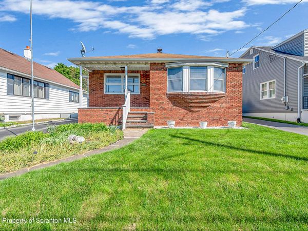 326 Main Street, Eynon, PA 18403