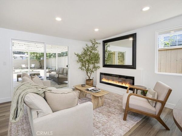 2422 W Pomona Street, Santa Ana, CA 92704
