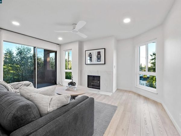3751 Harrison Street, Unit 301, Oakland, CA 94611