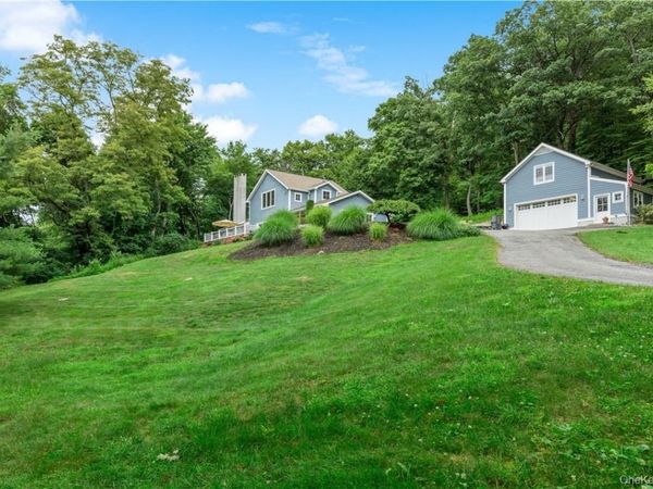 52 Old Manitou Road, Garrison, NY 10524
