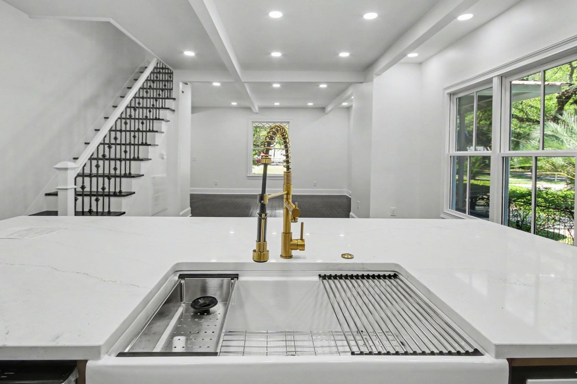 128 Wood St. Photo 11