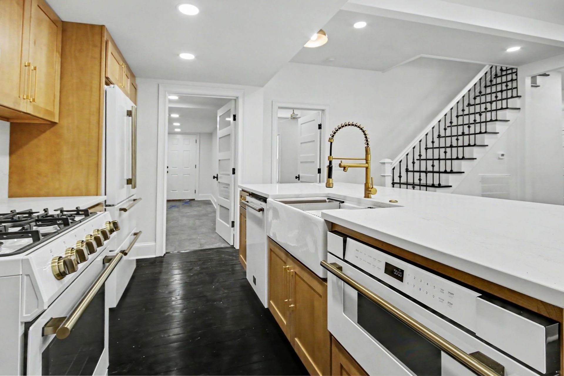 128 Wood St. Photo 12
