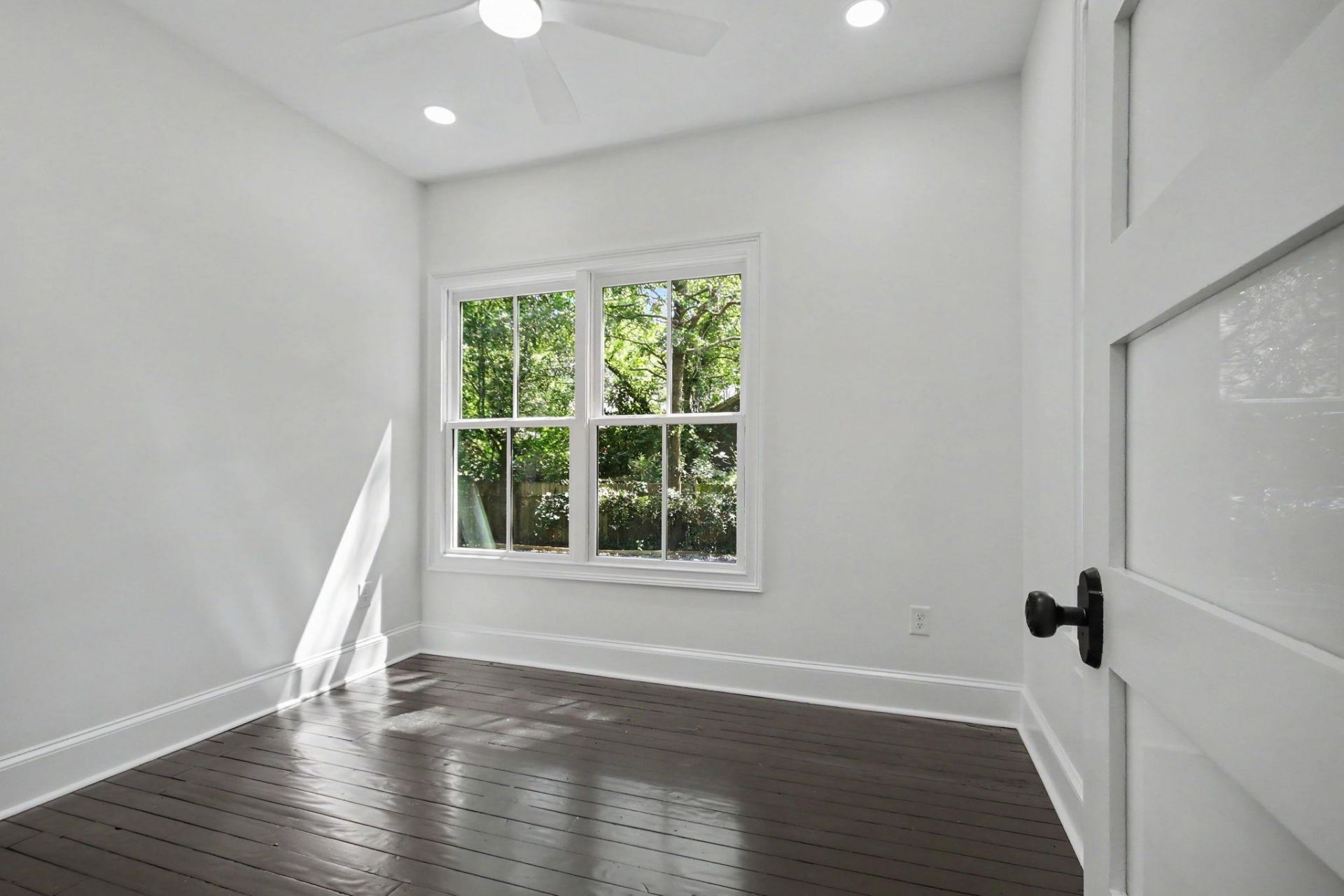 128 Wood St. Photo 23