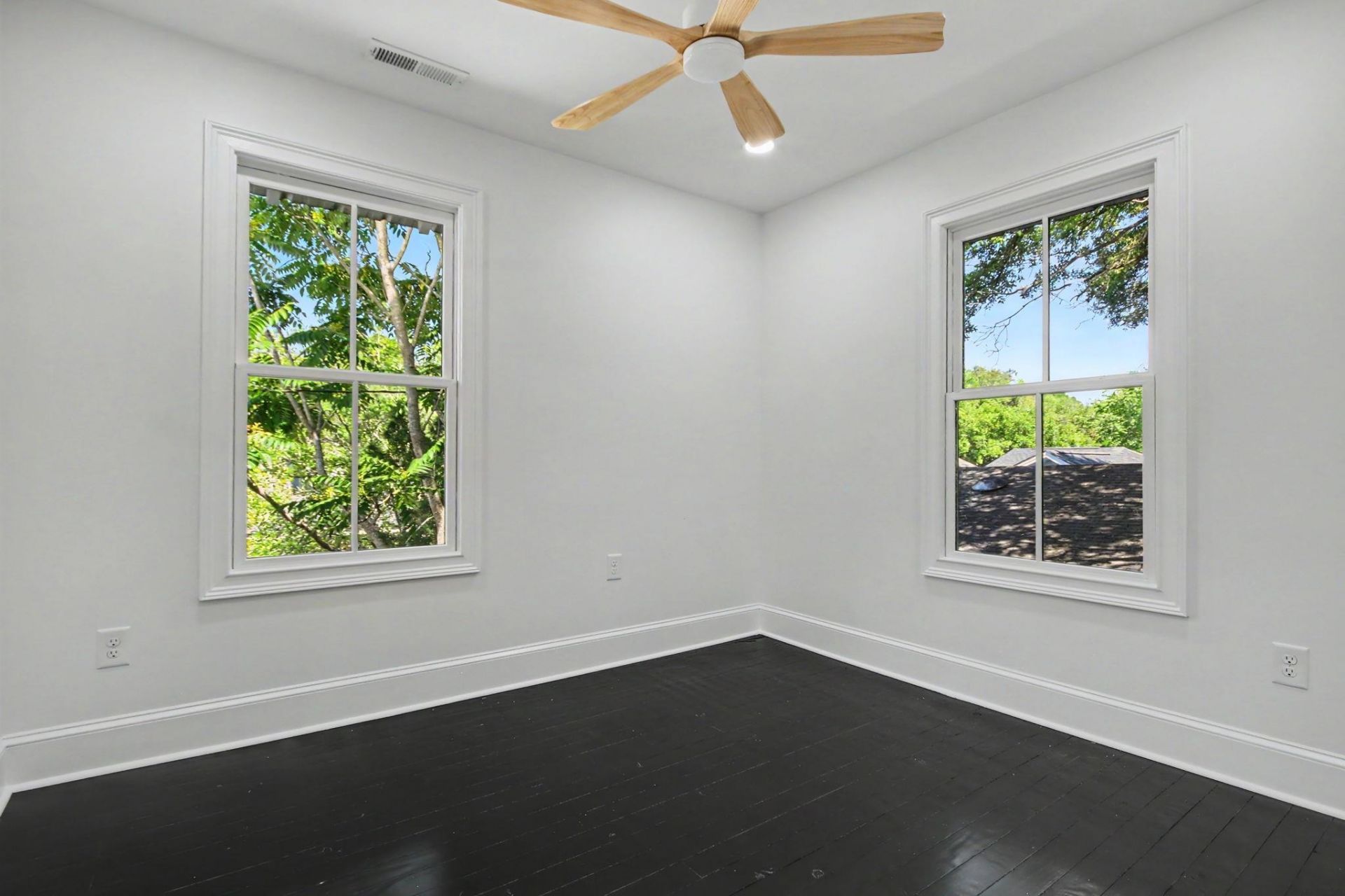 128 Wood St. Photo 36