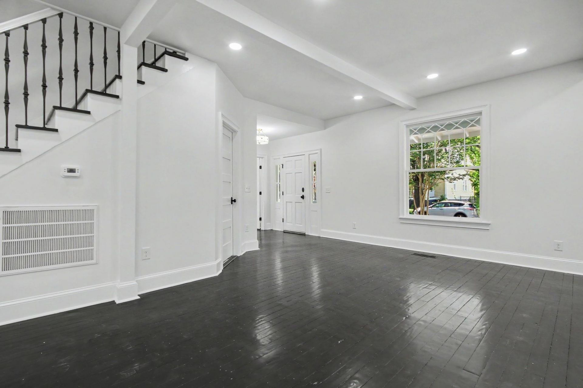 128 Wood St. Photo 5