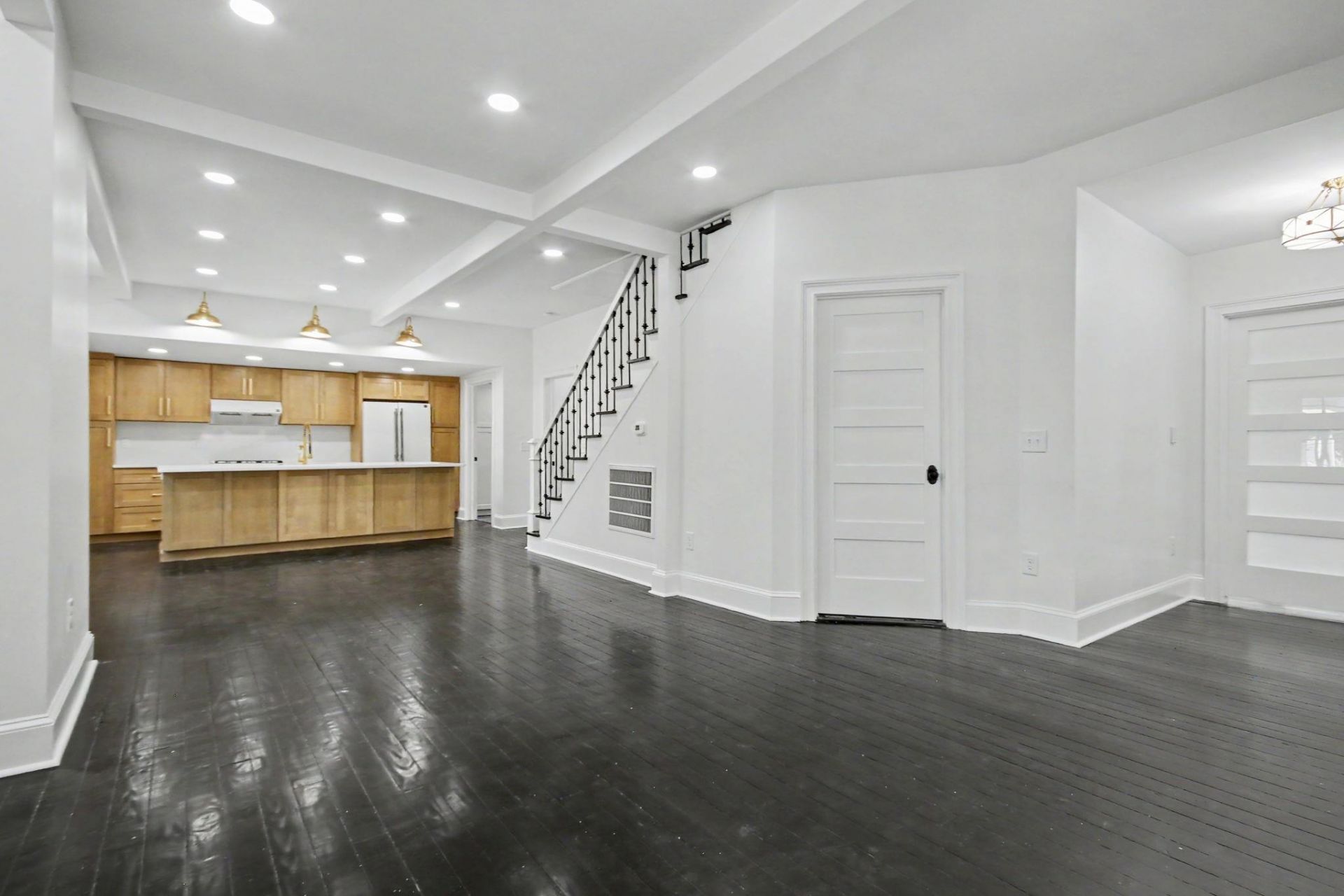 128 Wood St. Photo 7