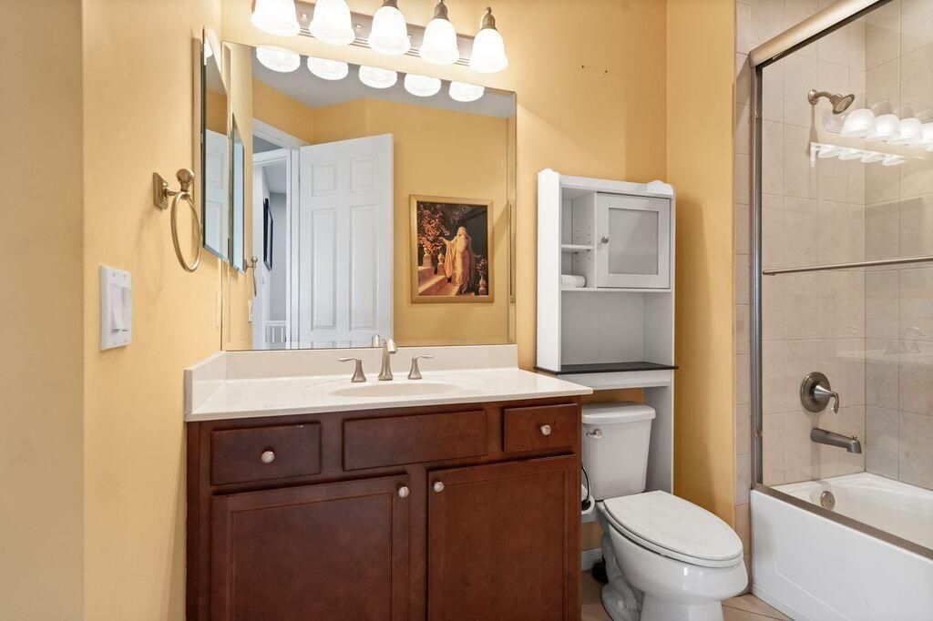 626 SW Glen Crest Way, Stuart, FL 34997 Photo