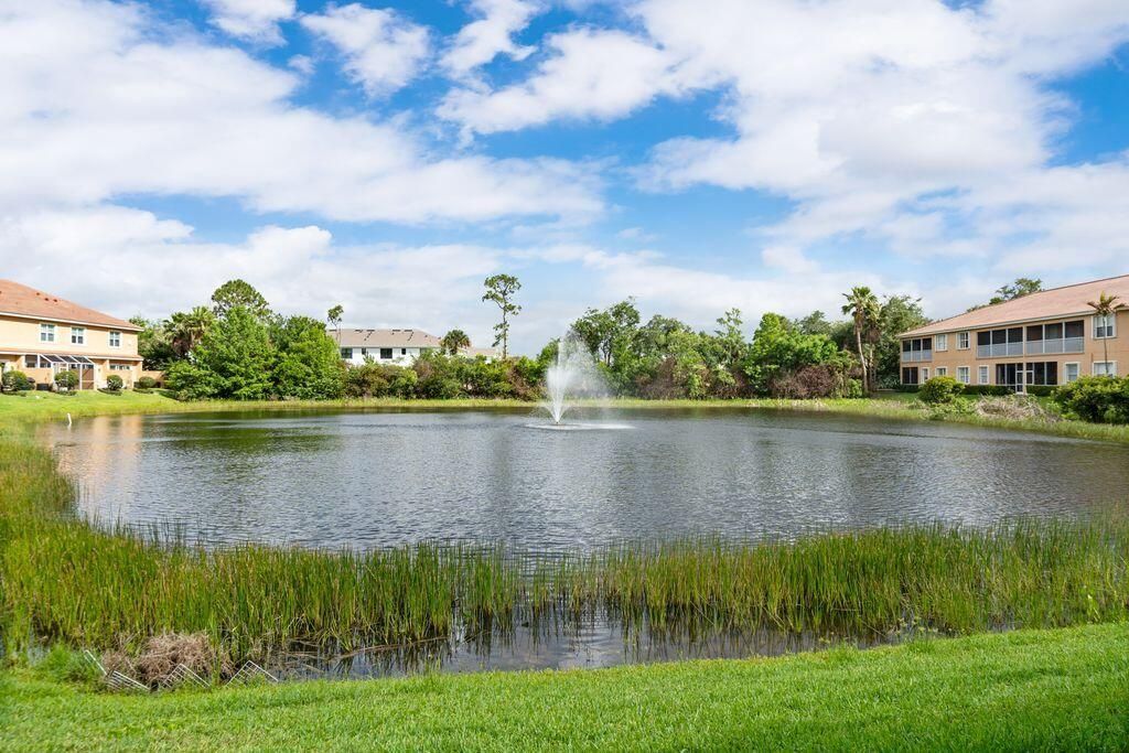 626 SW Glen Crest Way, Stuart, FL 34997 Photo