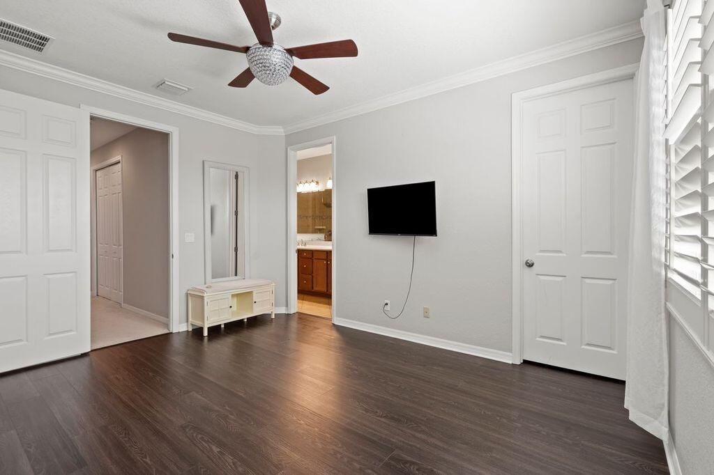 626 SW Glen Crest Way, Stuart, FL 34997 Photo