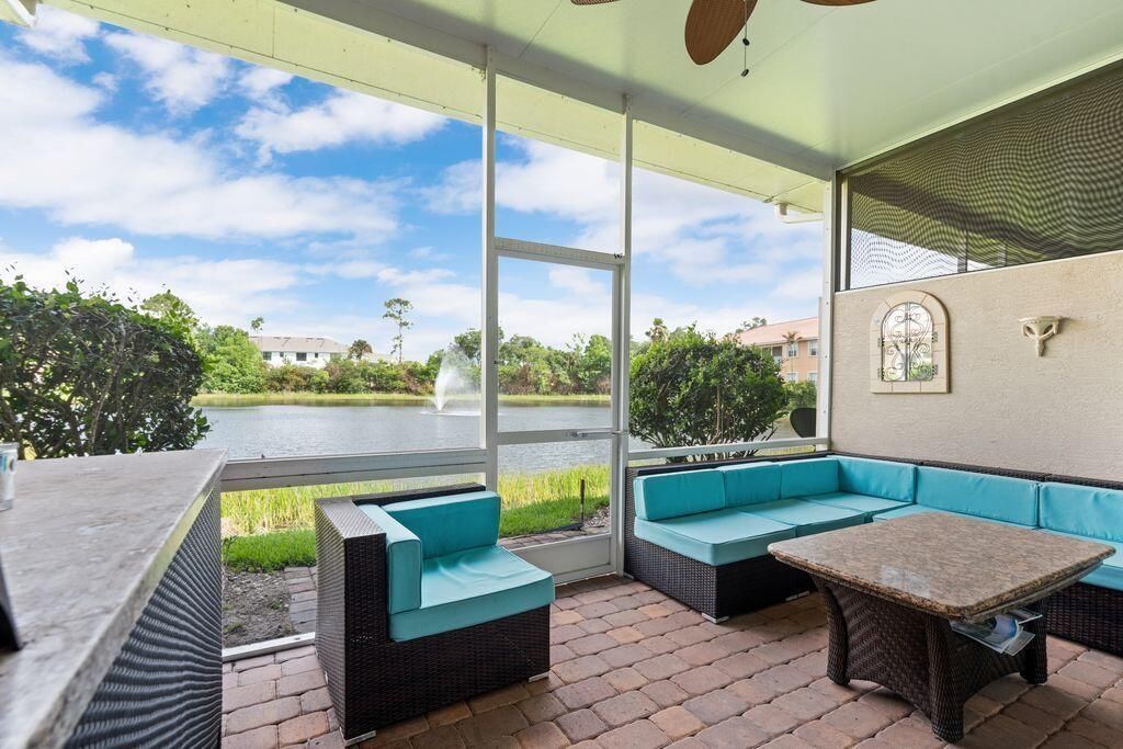 626 SW Glen Crest Way, Stuart, FL 34997 Photo