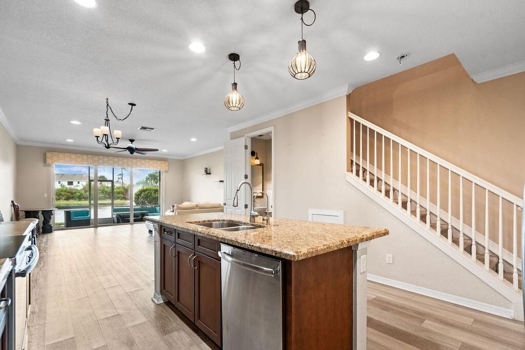 626 SW Glen Crest Way, Stuart, FL 34997 Photo