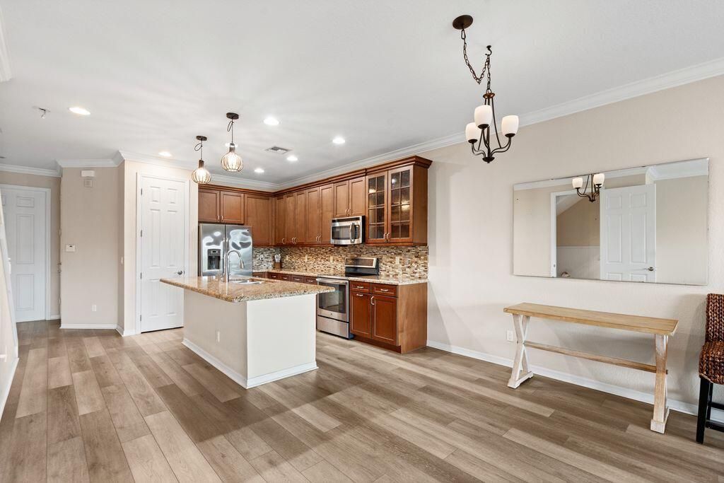 626 SW Glen Crest Way, Stuart, FL 34997 Photo
