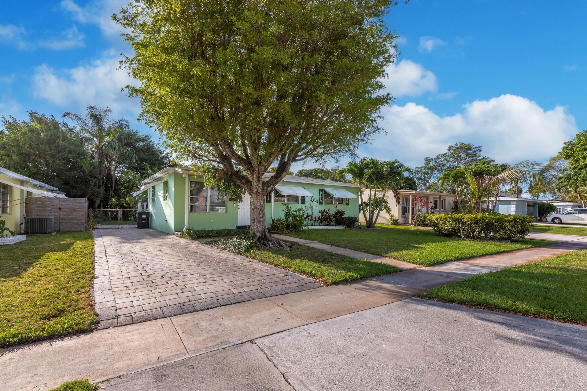 5606 Hobart Avenue, West Palm Beach, FL 33405 Photo