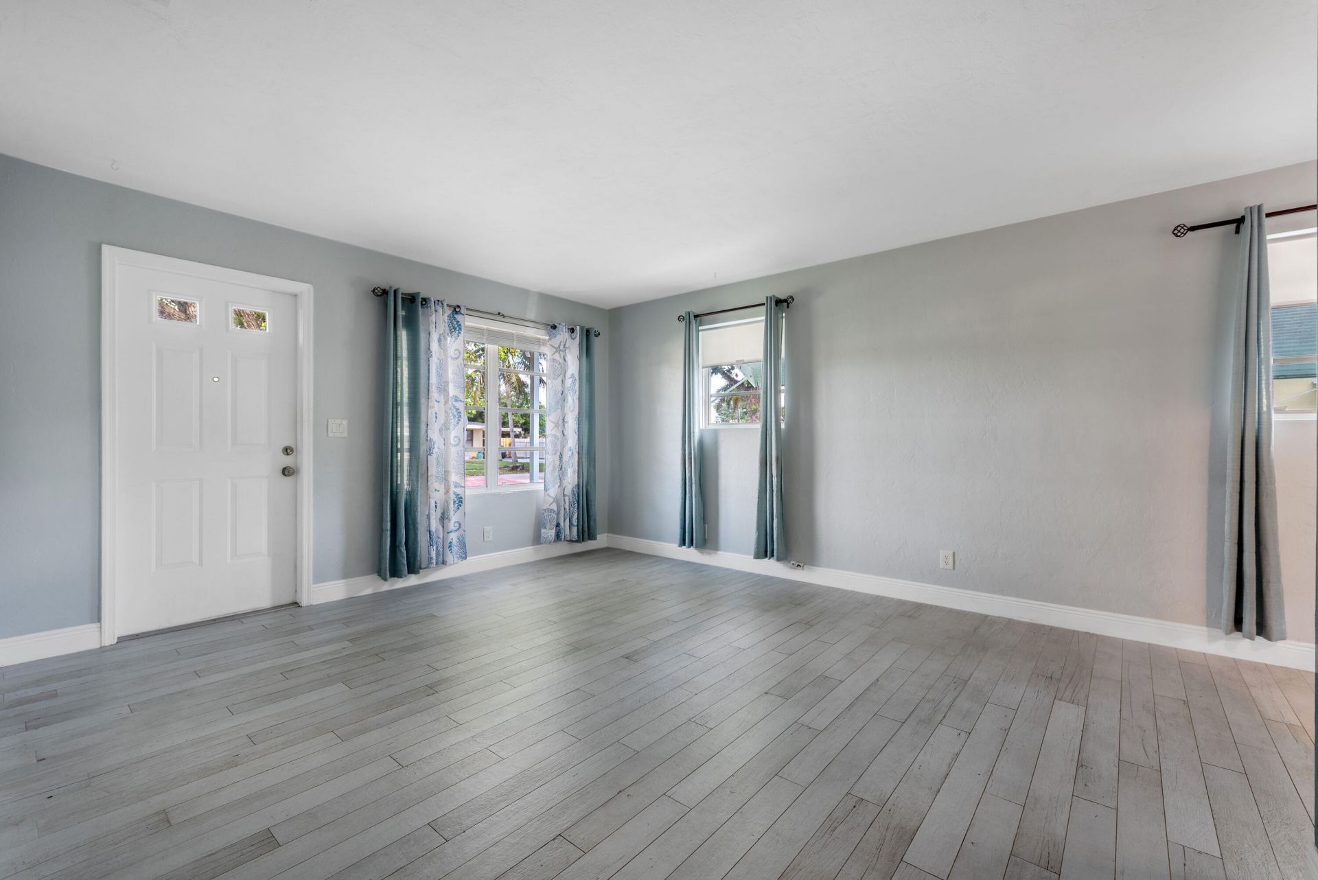 5606 Hobart Avenue, West Palm Beach, FL 33405 Photo