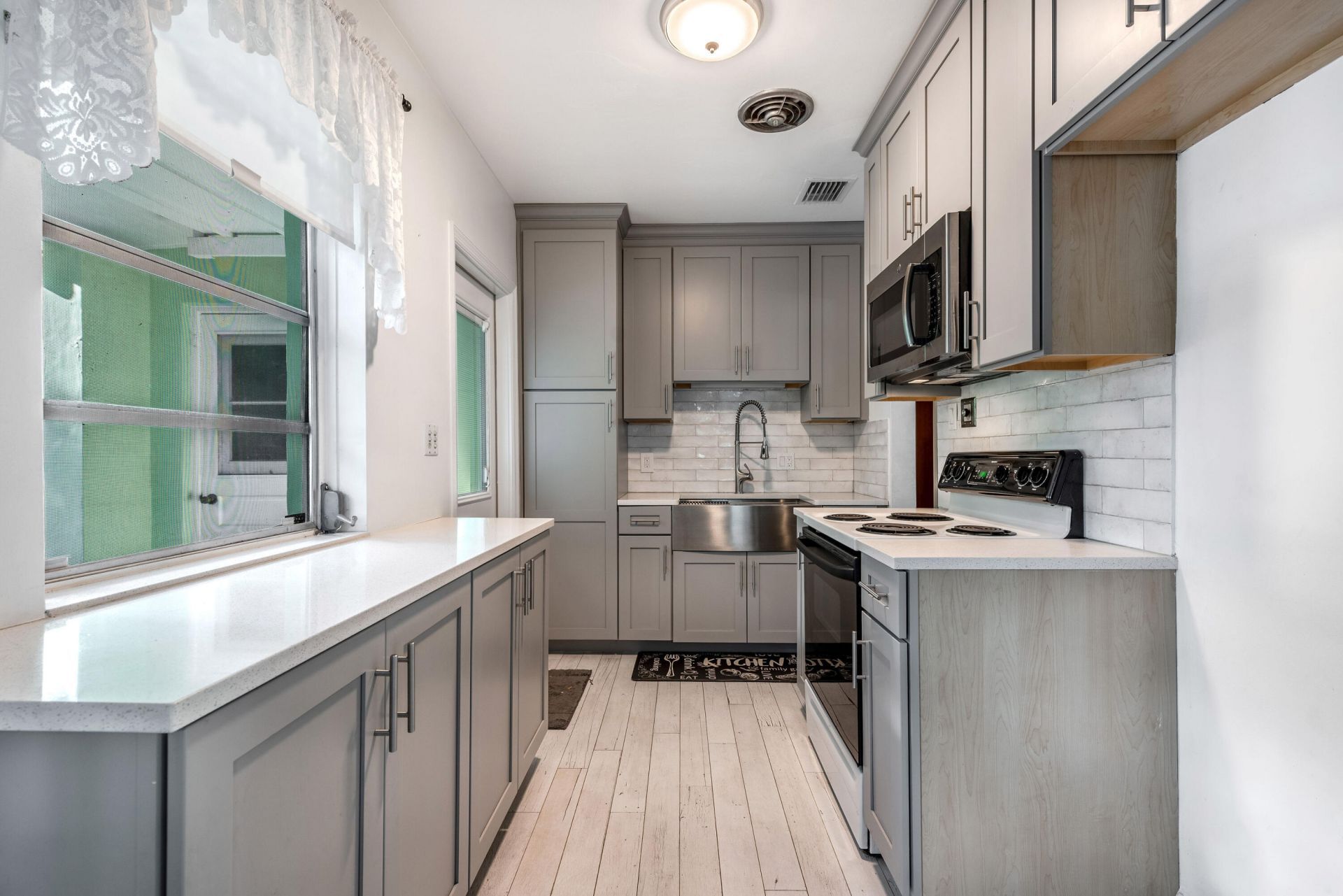 5606 Hobart Avenue, West Palm Beach, FL 33405 Photo