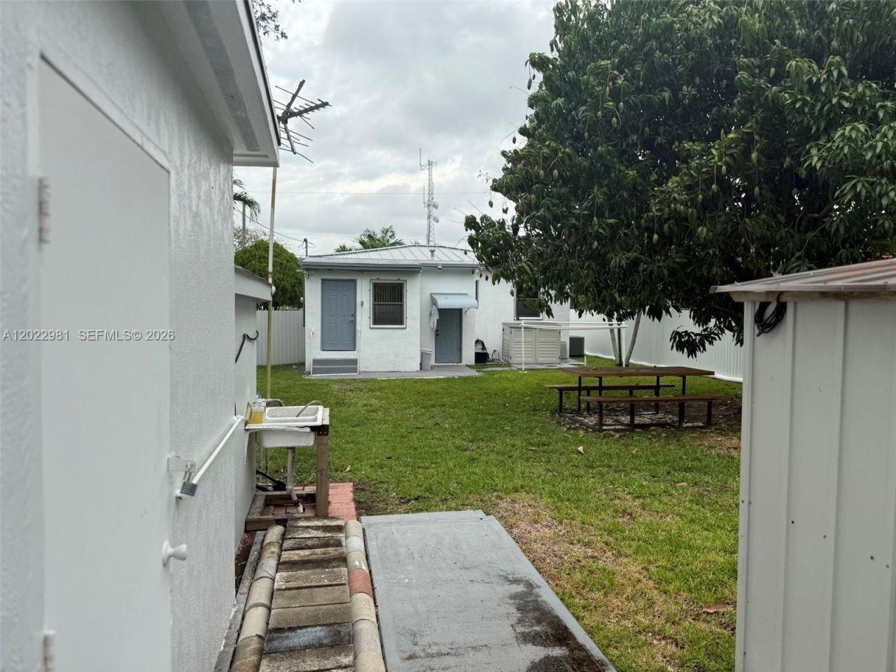 5940 SW 2nd St , Miami, FL 33144 Photo