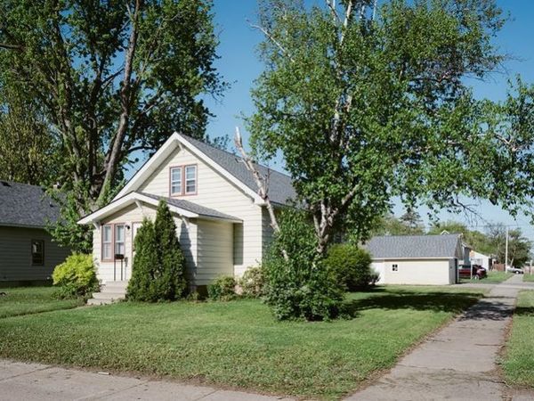 55 10th Avenue N, Waite Park, MN 56387