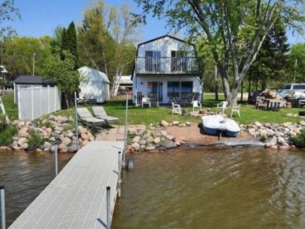 28584 Lakewood Drive NW, Isanti, MN 55040