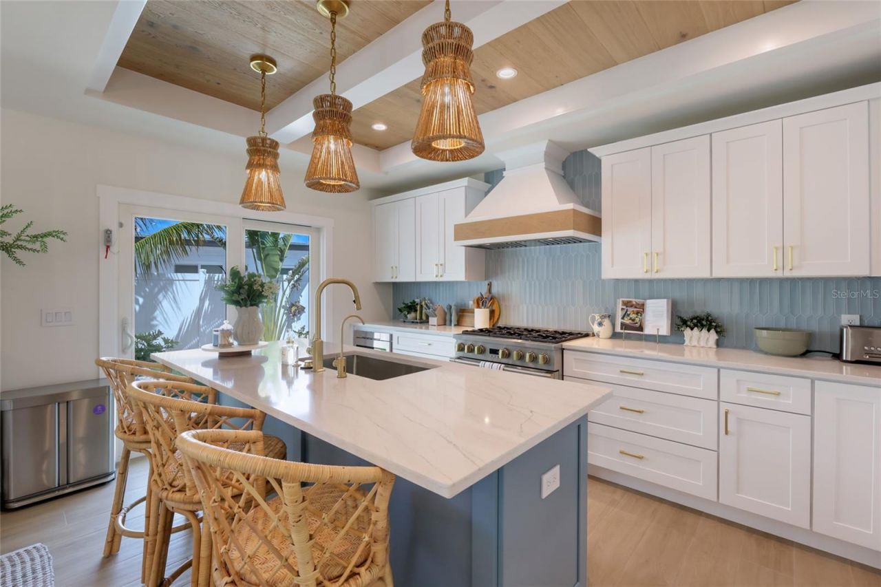 6401 Marina Drive , Holmes Beach, FL 34217 Photo