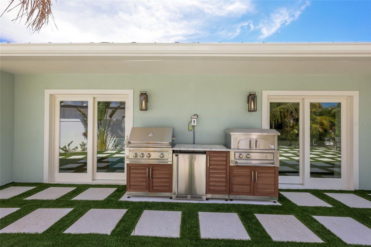 6401 Marina Drive , Holmes Beach, FL 34217 Photo