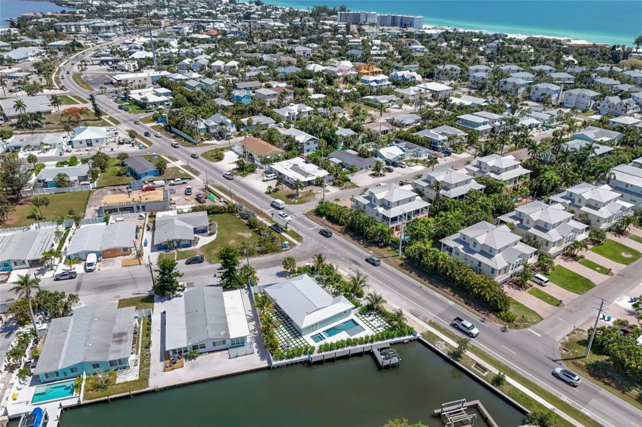 6401 Marina Drive , Holmes Beach, FL 34217 Photo