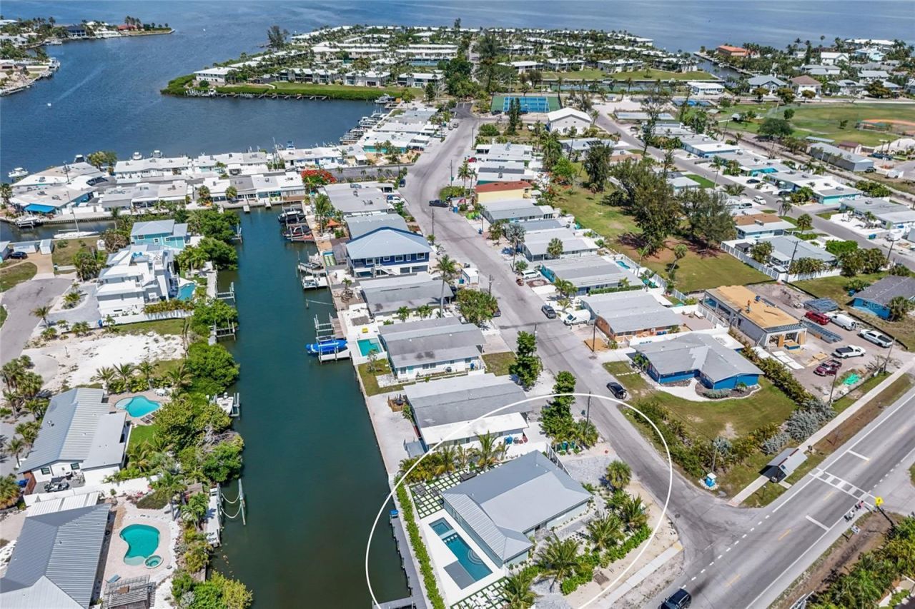 6401 Marina Drive , Holmes Beach, FL 34217 Photo