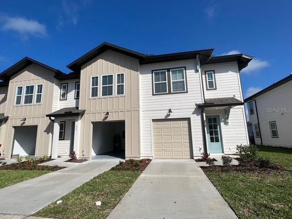 828 LONGBOAT DRIVE , DAVENPORT, FL 33896