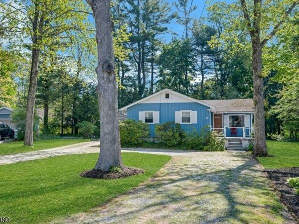 23 Cottonwood Ct, Hardyston, NJ 07460