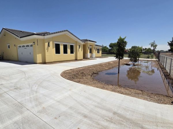 6824 W ILLINI Street, Phoenix, AZ 85043