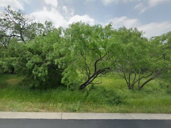 1006 HI CIR W, Horseshoe Bay, TX 78657