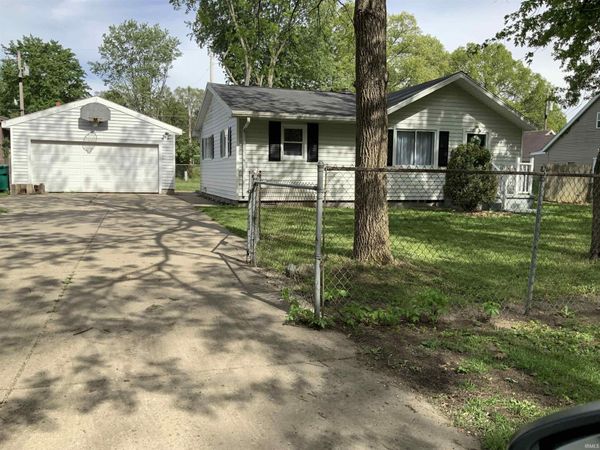 50632 Kenilworth Road, South Bend, IN 46637