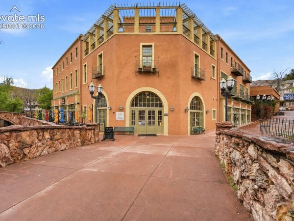 934 Manitou Avenue, Unit 212, Manitou Springs, CO 80829