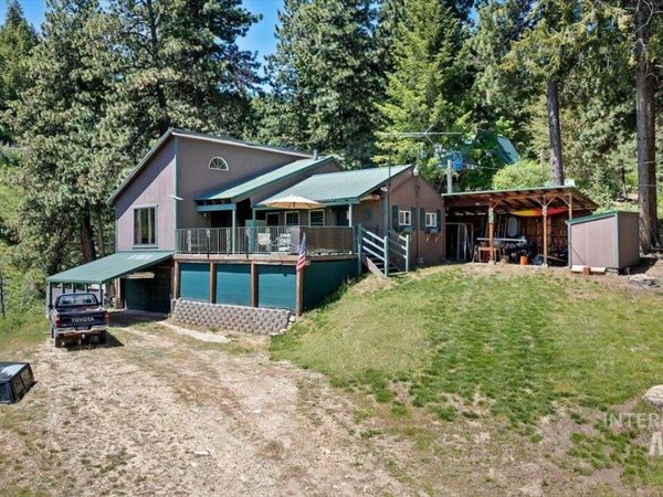 229 Tollgate Rd, Boise, ID 83716