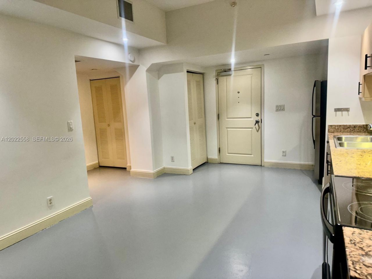 111 E Flagler , Unit 702, Miami, FL 33131 Photo