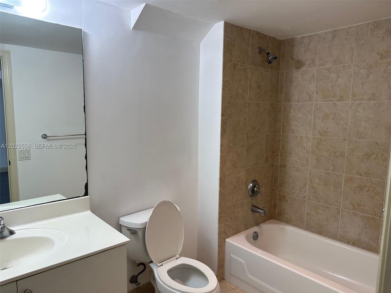 111 E Flagler , Unit 702, Miami, FL 33131 Photo