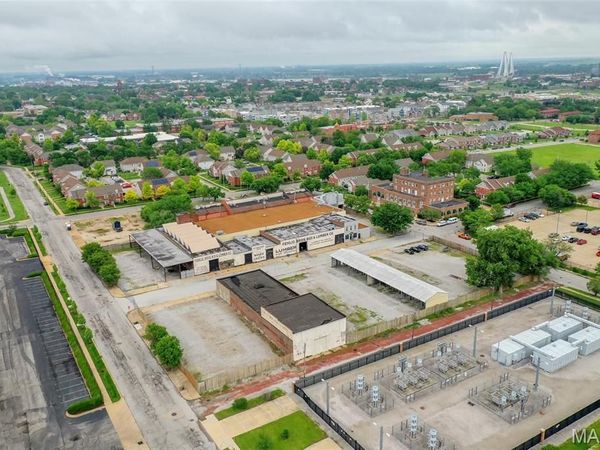 1900 Cole Street , St Louis, MO 63106