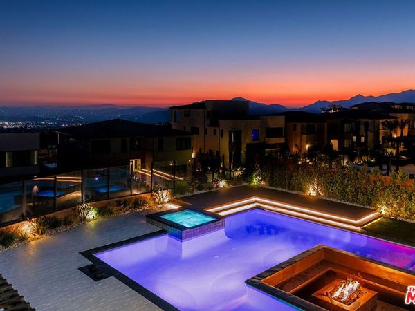 11811 N Greenwood Drive, Porter Ranch, CA 91326
