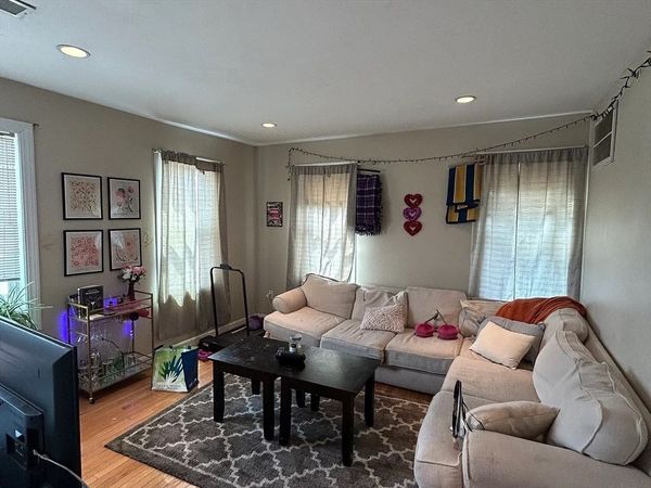 84 May St, Unit 1, Worcester, MA 01602