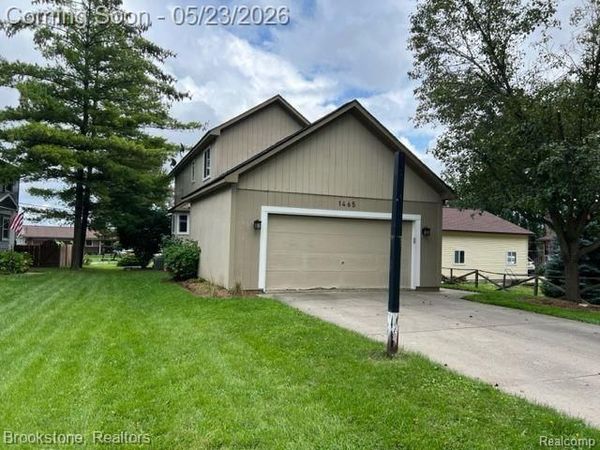 1465 BEACHLAND Boulevard, Waterford Twp, MI 48320